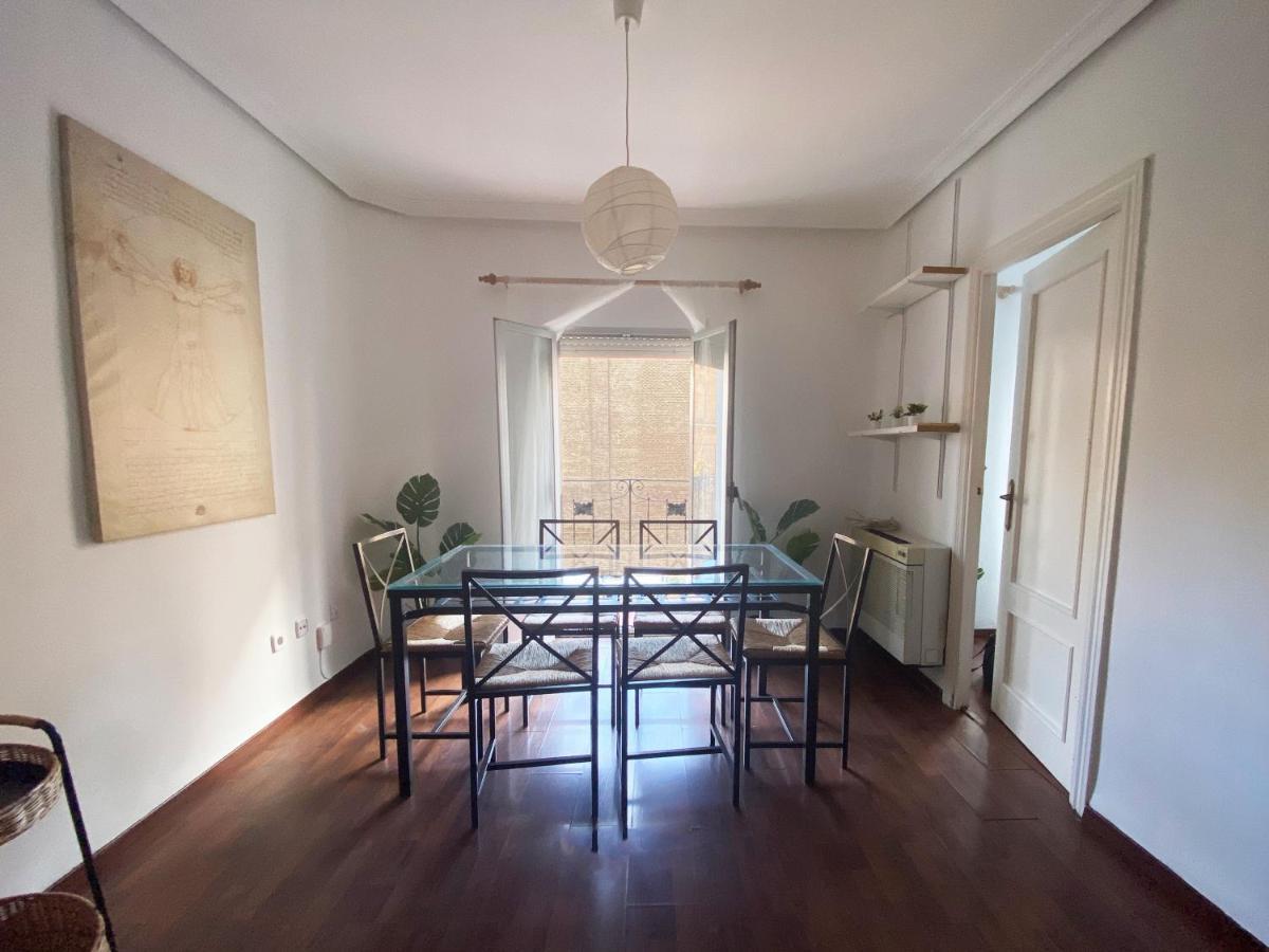 Las Dependencias de Mª de Guzmán Madrid Esterno foto